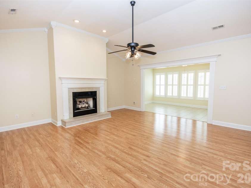 1365 Royalty Circle, Statesville, NC 28625.  MLS# CAR4355141, YatesRealty ID 14398. 
