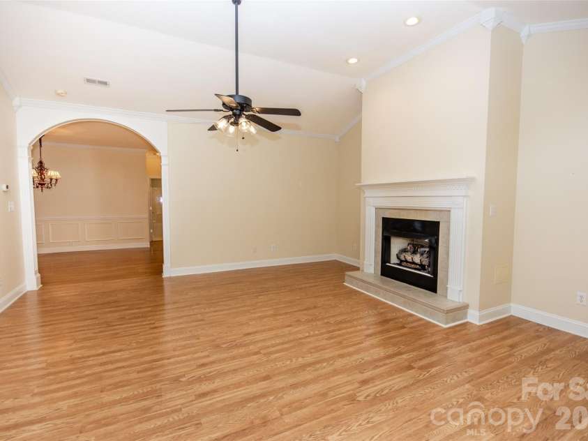 1365 Royalty Circle, Statesville, NC 28625.  MLS# CAR4355141, YatesRealty ID 14398. 