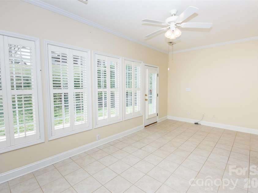 1365 Royalty Circle, Statesville, NC 28625.  MLS# CAR4355141, YatesRealty ID 14398. 