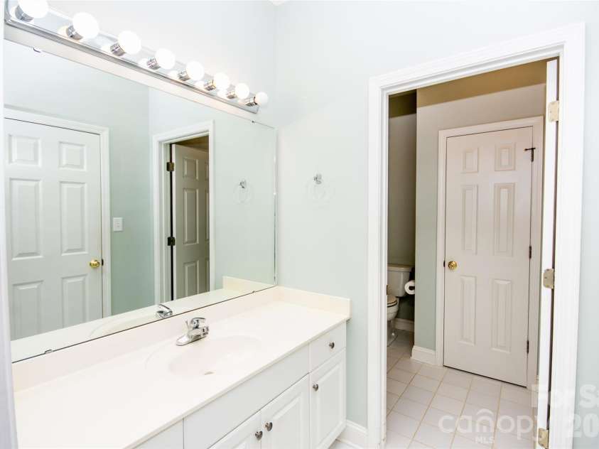 1365 Royalty Circle, Statesville, NC 28625.  MLS# CAR4355141, YatesRealty ID 14398. 
