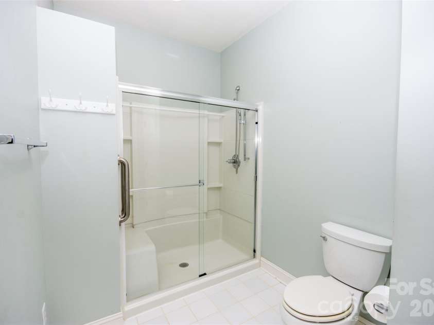 1365 Royalty Circle, Statesville, NC 28625.  MLS# CAR4355141, YatesRealty ID 14398. 