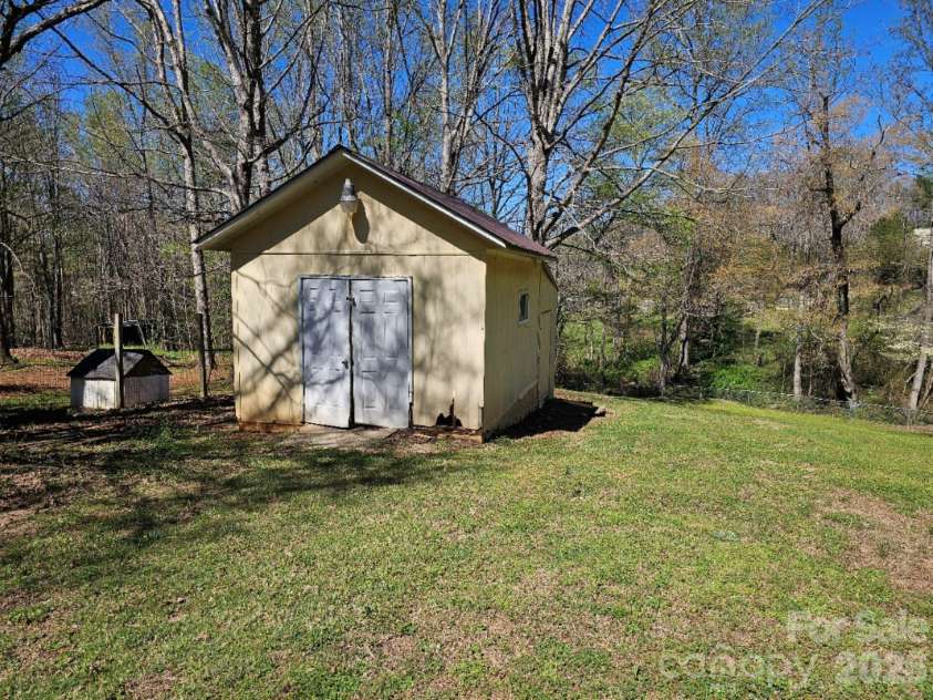 3586 Bridle Path Drive, Vale, NC 28168.  MLS# CAR4362921, YatesRealty ID 14399. 