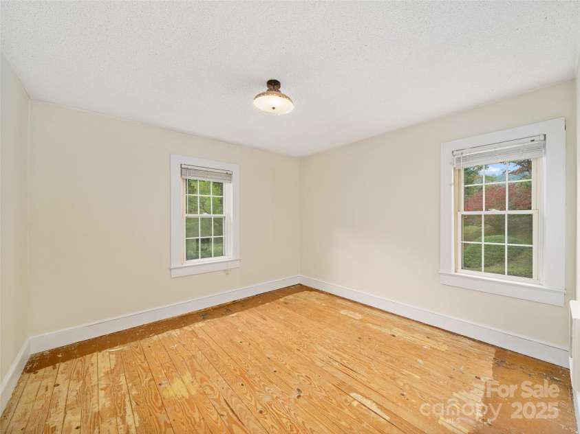 338 Sweet Creek Road, Bakersville, NC 28705.  MLS# CAR4310694, YatesRealty ID 144. 