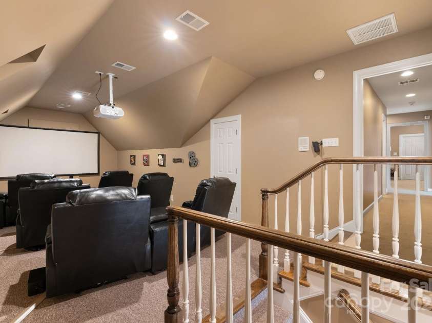 137 Clearcreek Drive, Boiling Springs, SC 29316.  MLS# CAR4322512, YatesRealty ID 1440. 