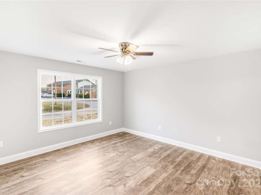 413 Peach Street, Kannapolis, NC 28083.  MLS# CAR4217605, YatesRealty ID 1440. 