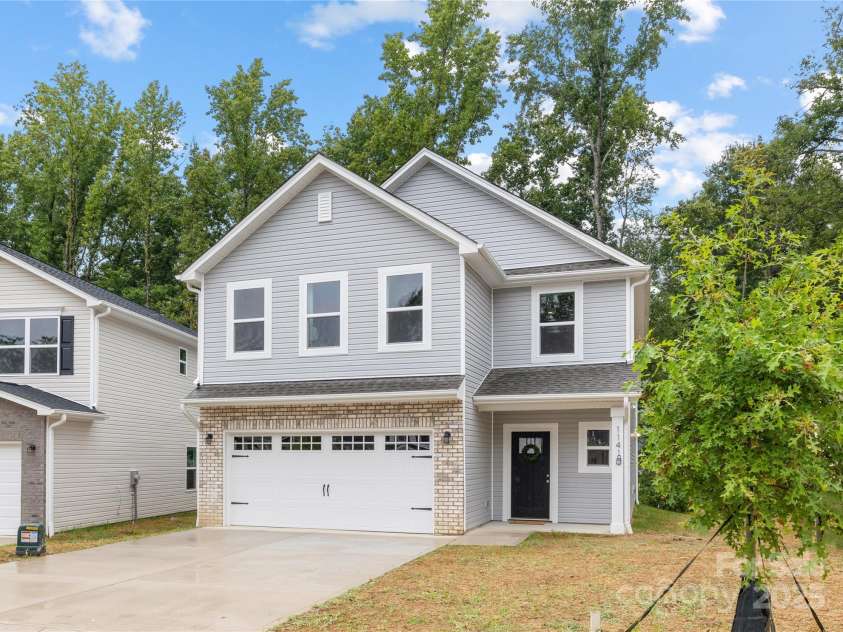 1141 Thayer Glen Court, Charlotte, NC 28213.  MLS# CAR4247490, YatesRealty ID 14400. 