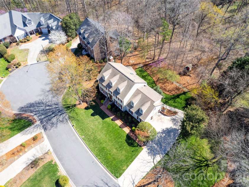 584 Sandringham Place, Concord, NC 28025.  MLS# CAR4359085, YatesRealty ID 14401. 2 miles to downtown 