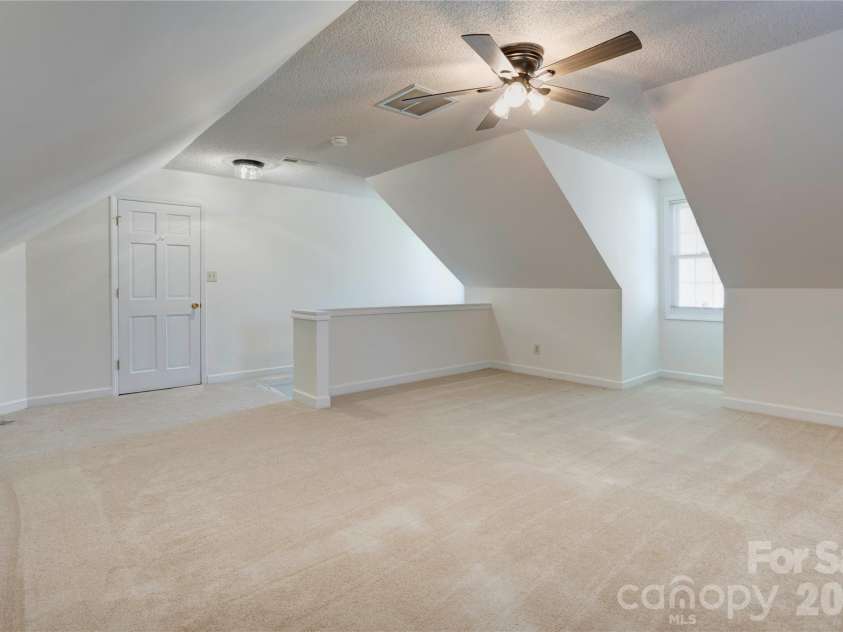 584 Sandringham Place, Concord, NC 28025.  MLS# CAR4359085, YatesRealty ID 14401. 3rd Floor Bonus Space