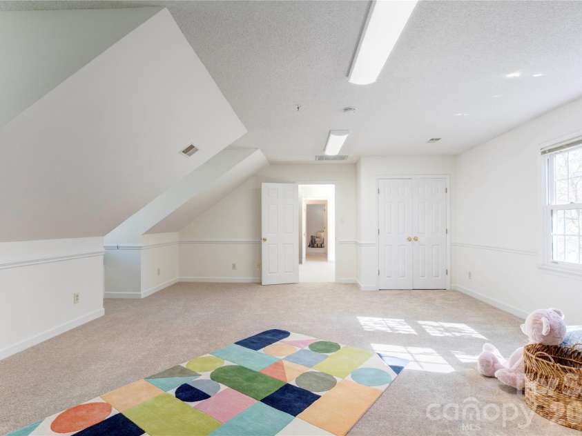 584 Sandringham Place, Concord, NC 28025.  MLS# CAR4359085, YatesRealty ID 14401. Bonus/Opt 4th Bed