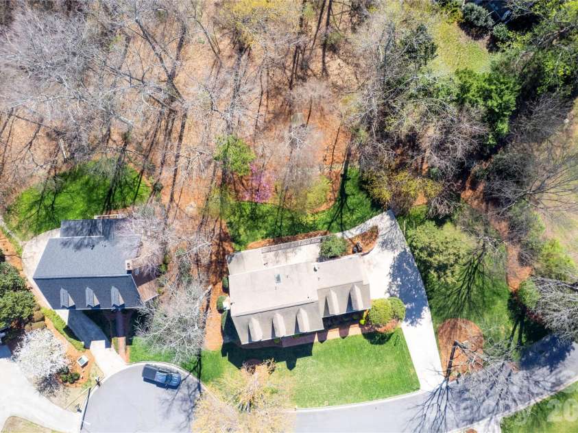 584 Sandringham Place, Concord, NC 28025.  MLS# CAR4359085, YatesRealty ID 14401. Great location!