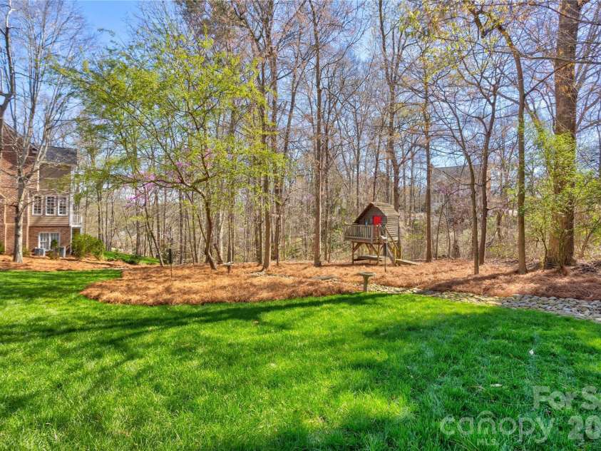584 Sandringham Place, Concord, NC 28025.  MLS# CAR4359085, YatesRealty ID 14401. Large Flat Private Lot