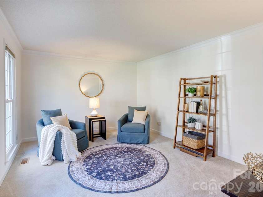 584 Sandringham Place, Concord, NC 28025.  MLS# CAR4359085, YatesRealty ID 14401. Lounge