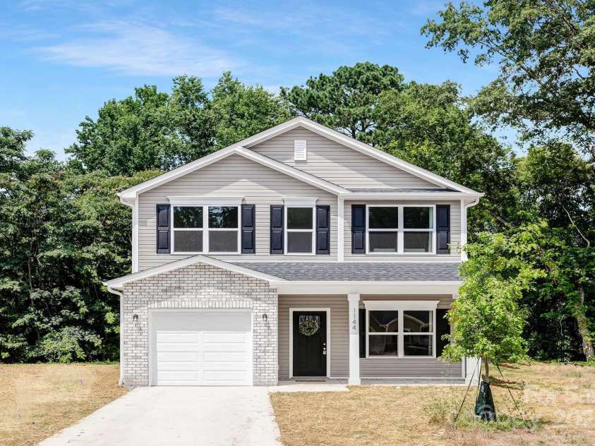 1144 Thayer Glen Court, Charlotte, NC 28213.  MLS# CAR4247488, YatesRealty ID 14403. 
