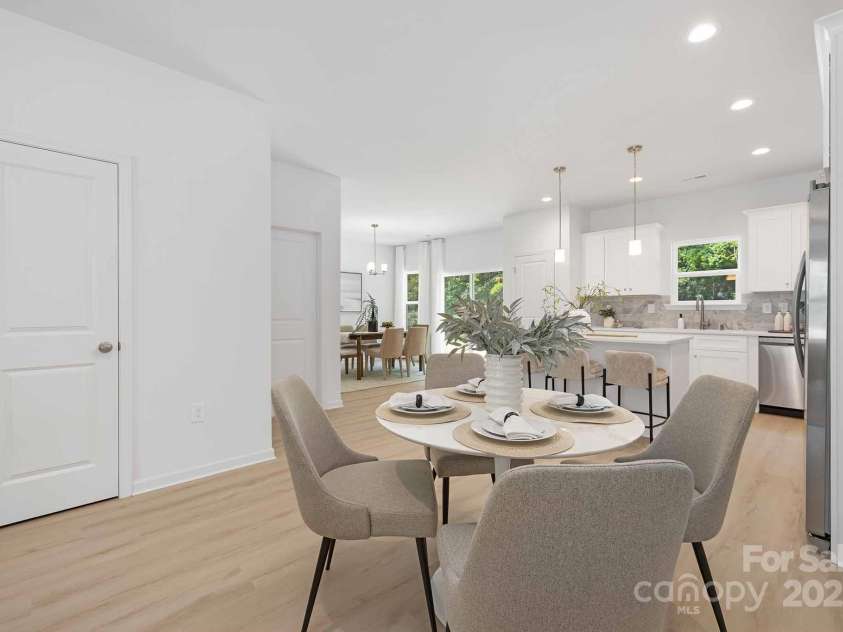1144 Thayer Glen Court, Charlotte, NC 28213.  MLS# CAR4247488, YatesRealty ID 14403. 