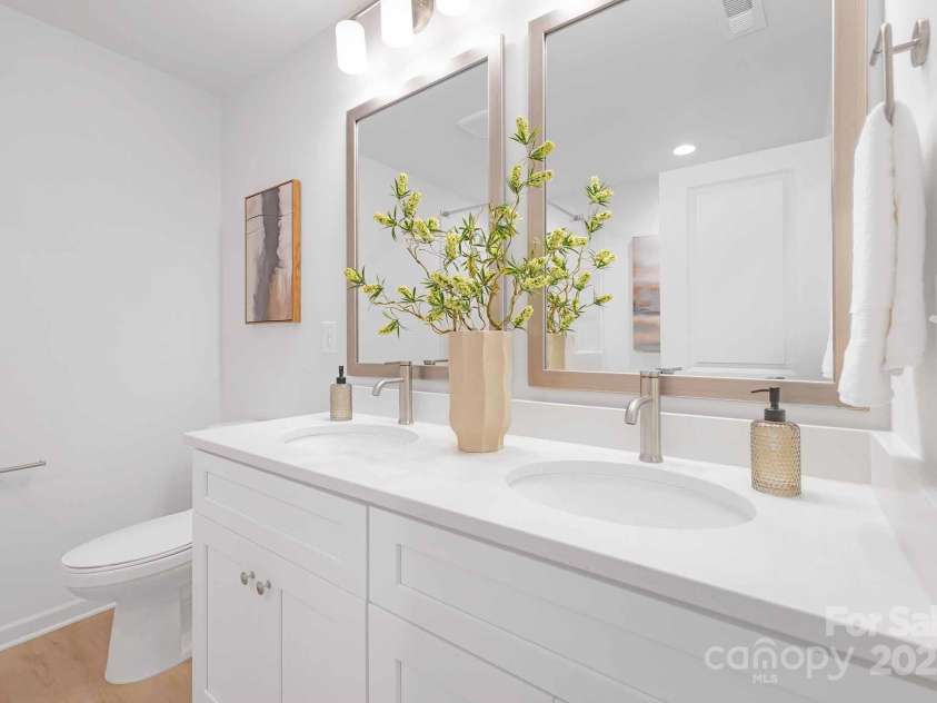 1144 Thayer Glen Court, Charlotte, NC 28213.  MLS# CAR4247488, YatesRealty ID 14403. 