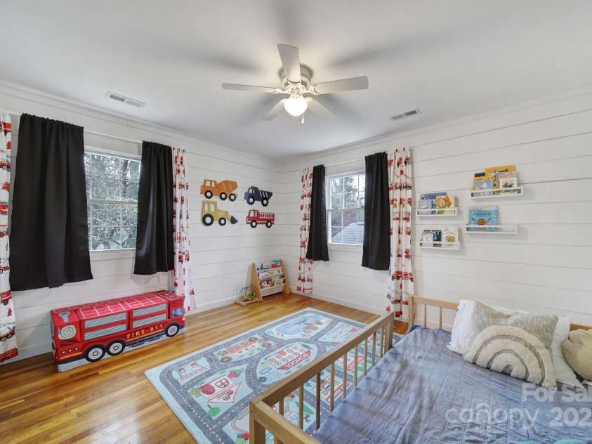 1501 Laurel Lane, Gastonia, NC 28054.  MLS# CAR4237228, YatesRealty ID 14406. 