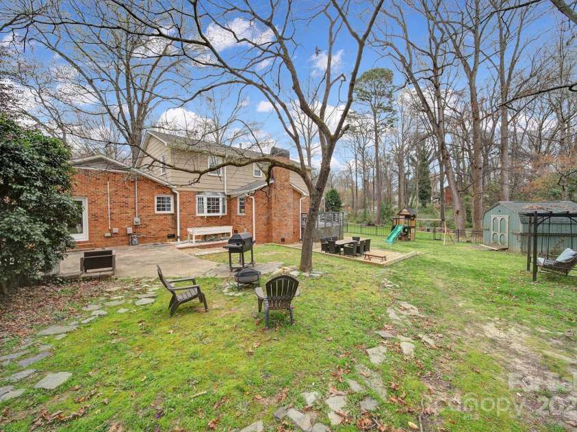 1501 Laurel Lane, Gastonia, NC 28054.  MLS# CAR4237228, YatesRealty ID 14406. 