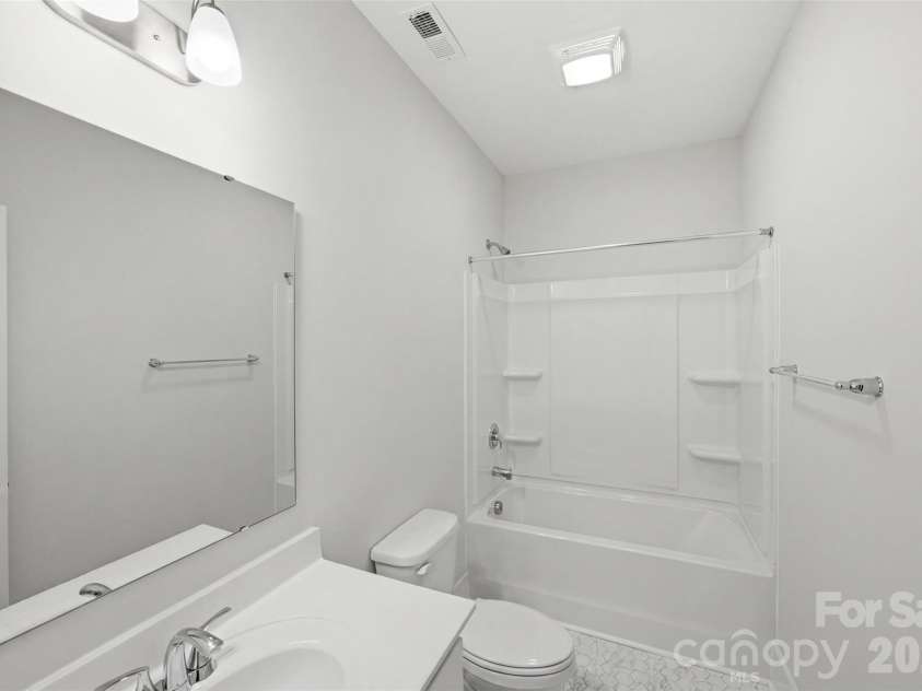 21216 Sanctuary Drive, Lancaster, SC 29720.  MLS# CAR4404469, YatesRealty ID 14406. 