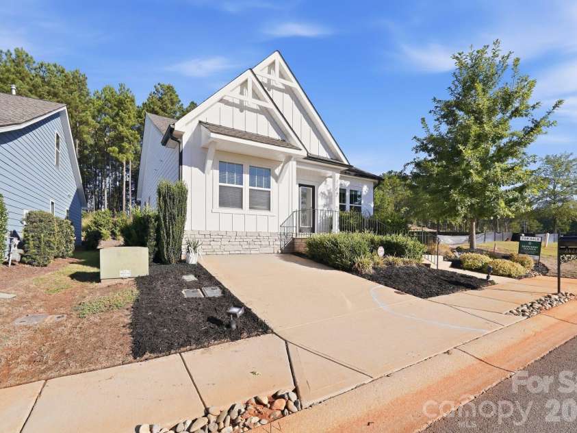 21216 Sanctuary Drive, Lancaster, SC 29720.  MLS# CAR4430850, YatesRealty ID 14406. 