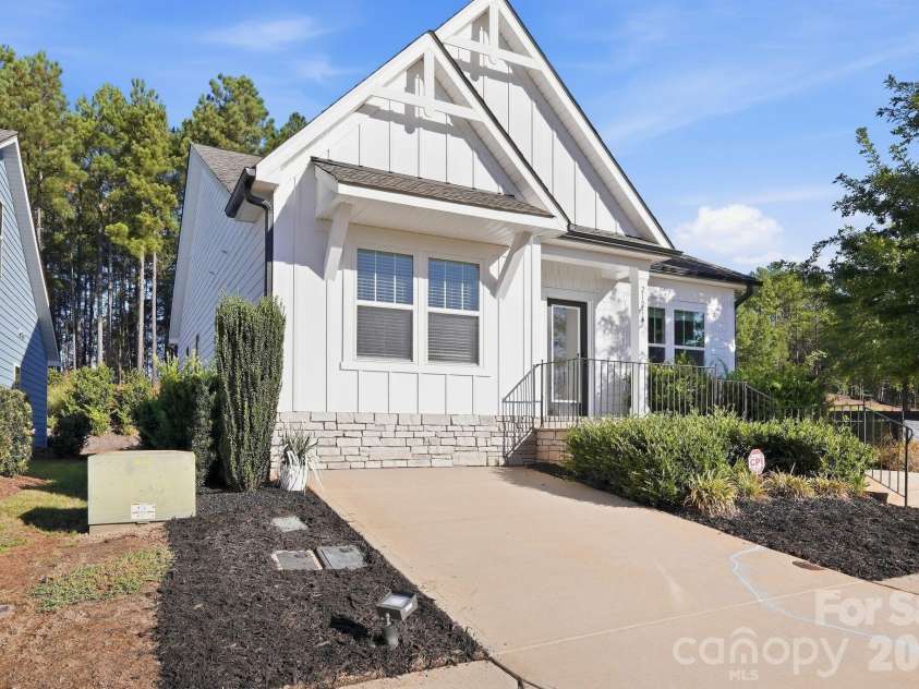 21216 Sanctuary Drive, Lancaster, SC 29720.  MLS# CAR4430850, YatesRealty ID 14406. 