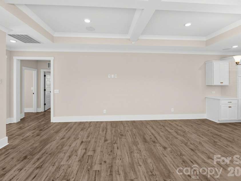 21216 Sanctuary Drive, Lancaster, SC 29720.  MLS# CAR4430850, YatesRealty ID 14406. 