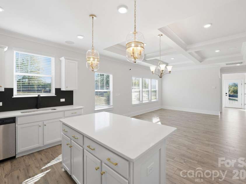 21216 Sanctuary Drive, Lancaster, SC 29720.  MLS# CAR4430850, YatesRealty ID 14406. 