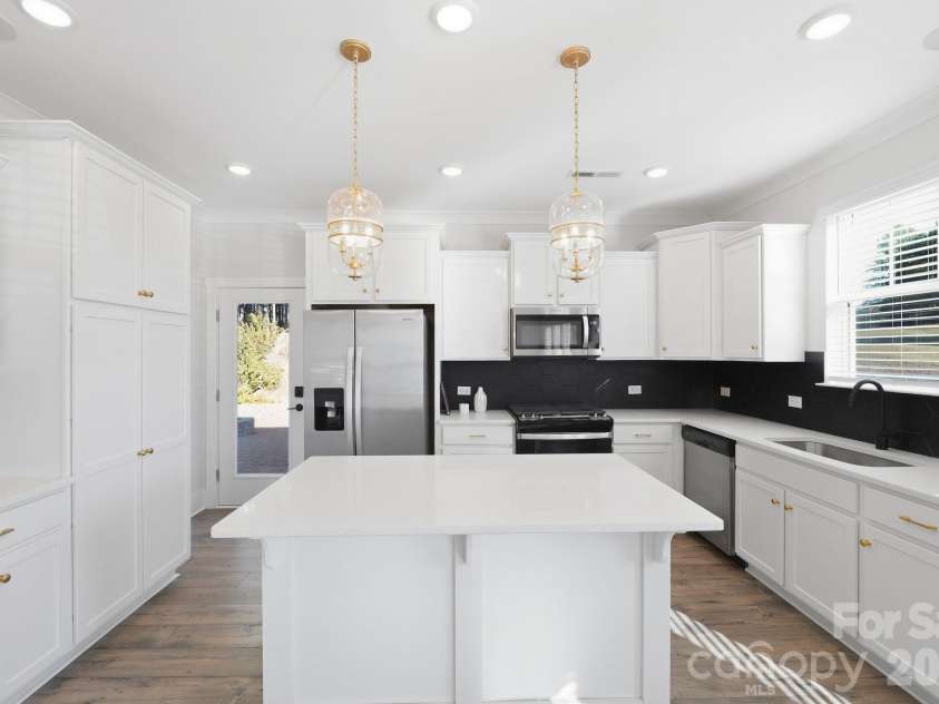 21216 Sanctuary Drive, Lancaster, SC 29720.  MLS# CAR4430850, YatesRealty ID 14406. 