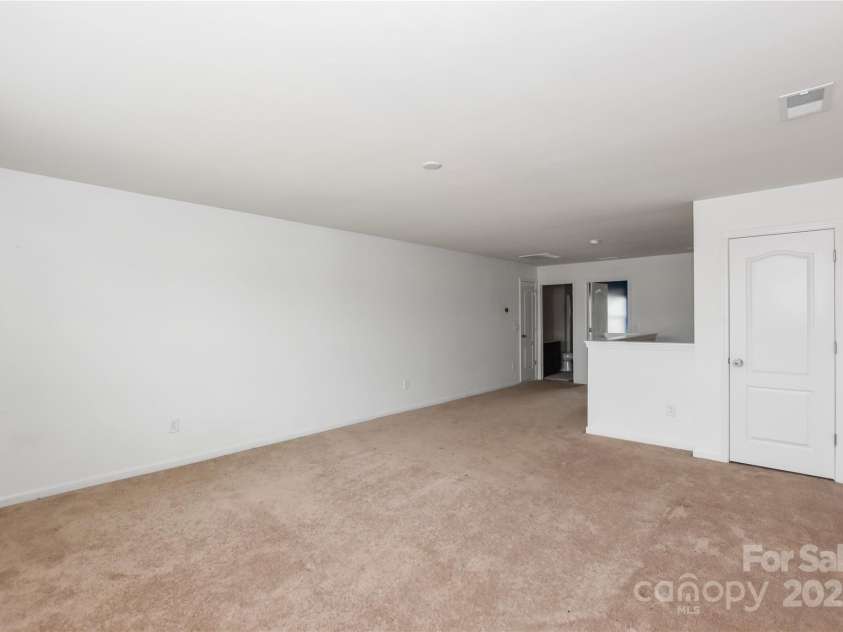 10417 Ebbets Road, Charlotte, NC 28273.  MLS# CAR4250742, YatesRealty ID 14407. Third Floor Bonus