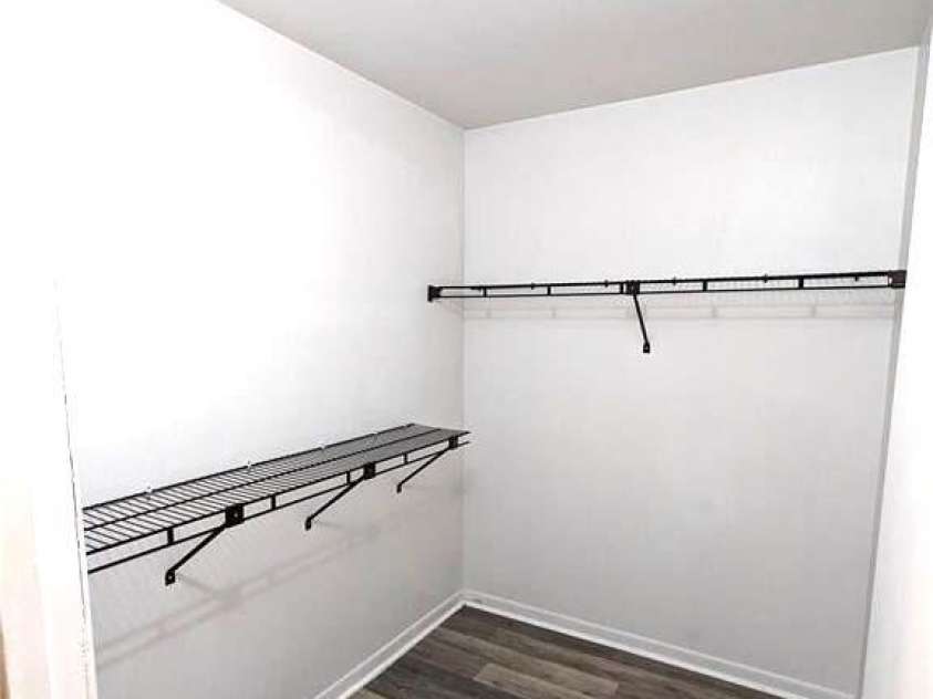 8021 Cedar Glen Drive, Charlotte, NC 28212.  MLS# CAR4357614, YatesRealty ID 14407. 