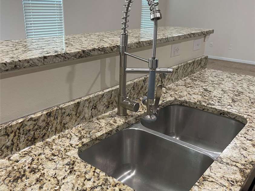 4721 Opus Lane, Charlotte, NC 28214.  MLS# CAR4352288, YatesRealty ID 14408. Kitchen Island