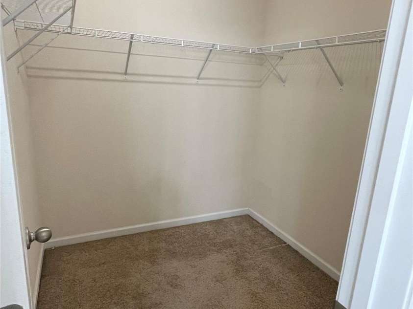 4721 Opus Lane, Charlotte, NC 28214.  MLS# CAR4352288, YatesRealty ID 14408. Main Closet