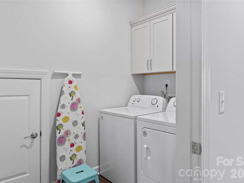 1057 Woodview Ridge Trail, Lewisville, NC 27023.  MLS# CAR4367404, YatesRealty ID 14409. 