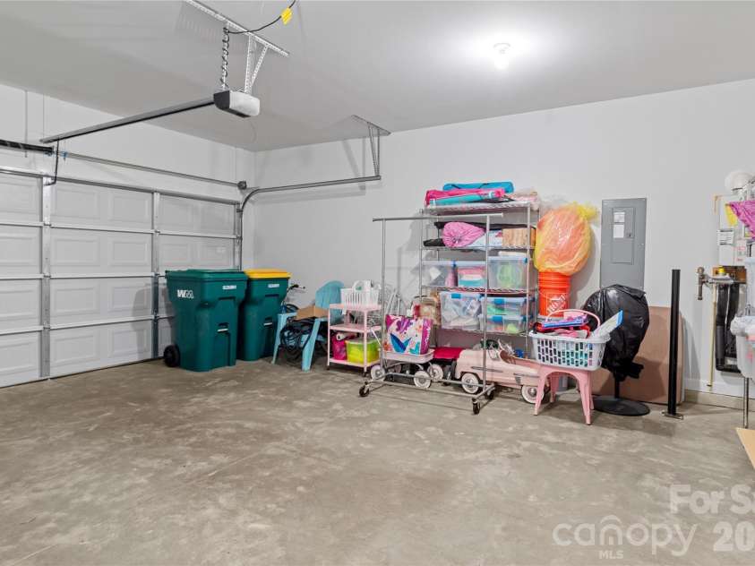 1057 Woodview Ridge Trail, Lewisville, NC 27023.  MLS# CAR4367404, YatesRealty ID 14409. 