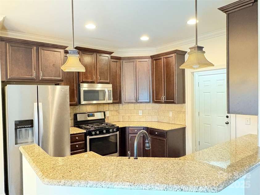 113 Taylorstone Lane, Lexington, NC 27295.  MLS# CAR4256653, YatesRealty ID 14410. 