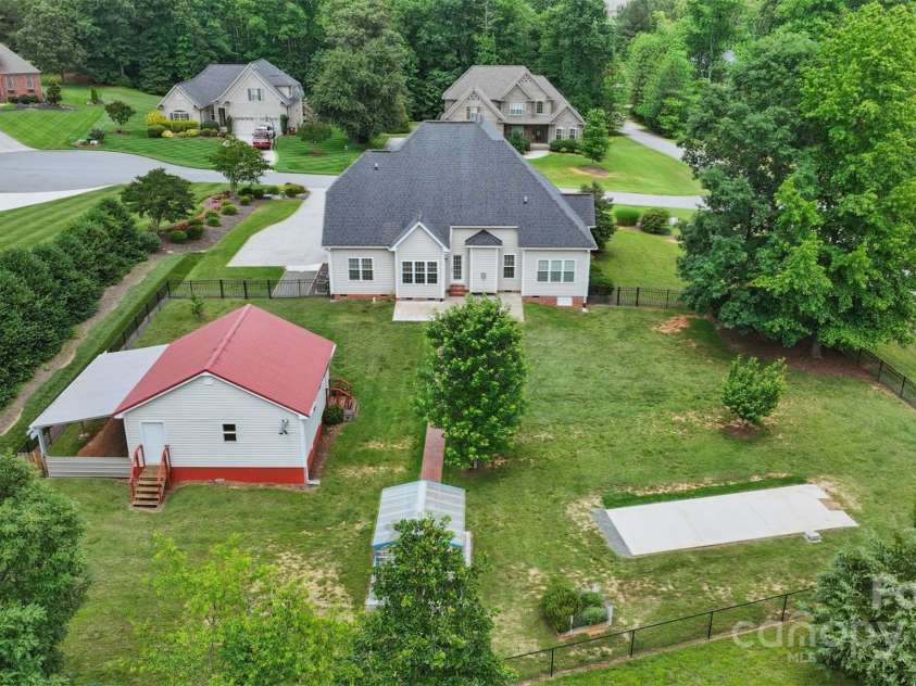 113 Taylorstone Lane, Lexington, NC 27295.  MLS# CAR4256653, YatesRealty ID 14410. 