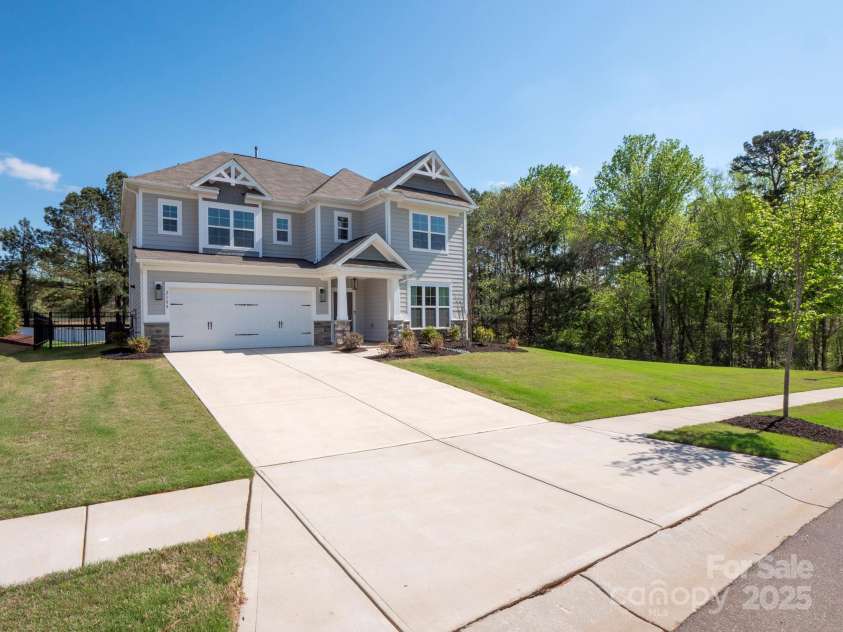 2108 Sabra Street, Gastonia, NC 28054.  MLS# CAR4244638, YatesRealty ID 14412. 