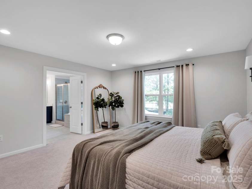 2108 Sabra Street, Gastonia, NC 28054.  MLS# CAR4244638, YatesRealty ID 14412. 