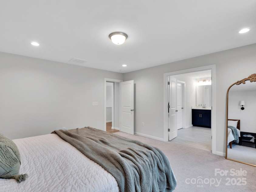 2108 Sabra Street, Gastonia, NC 28054.  MLS# CAR4244638, YatesRealty ID 14412. 