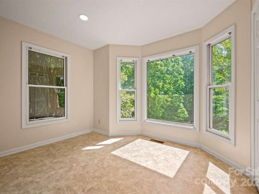 2 Candlestick Drive, Zirconia, NC 28790.  MLS# CAR4260834, YatesRealty ID 14413. 