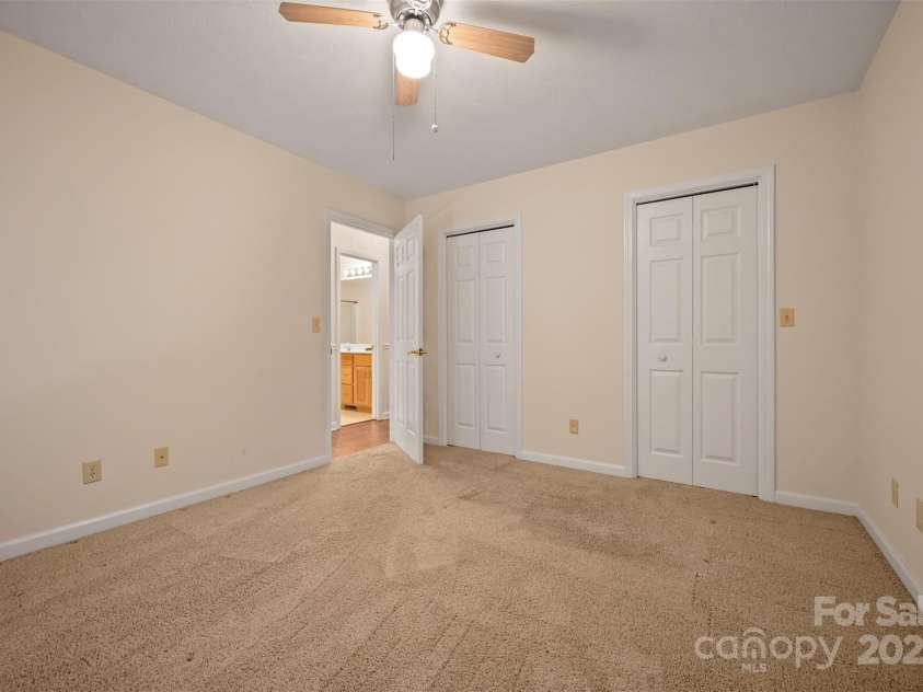 2 Candlestick Drive, Zirconia, NC 28790.  MLS# CAR4260834, YatesRealty ID 14413. 