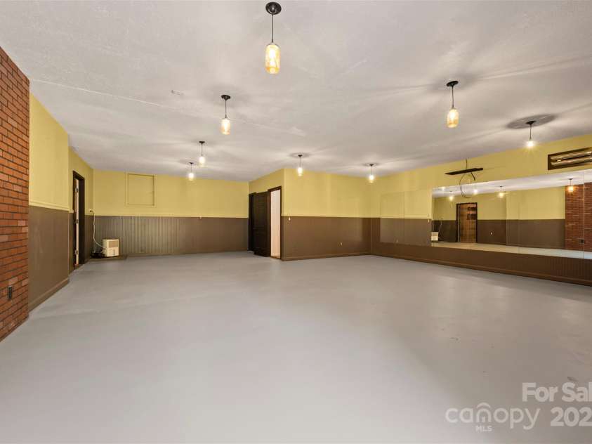 2 Candlestick Drive, Zirconia, NC 28790.  MLS# CAR4260834, YatesRealty ID 14413. 