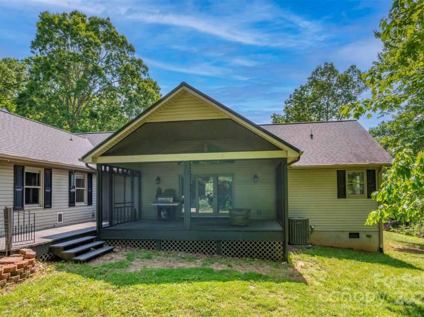 2 Candlestick Drive, Zirconia, NC 28790.  MLS# CAR4260834, YatesRealty ID 14413. 