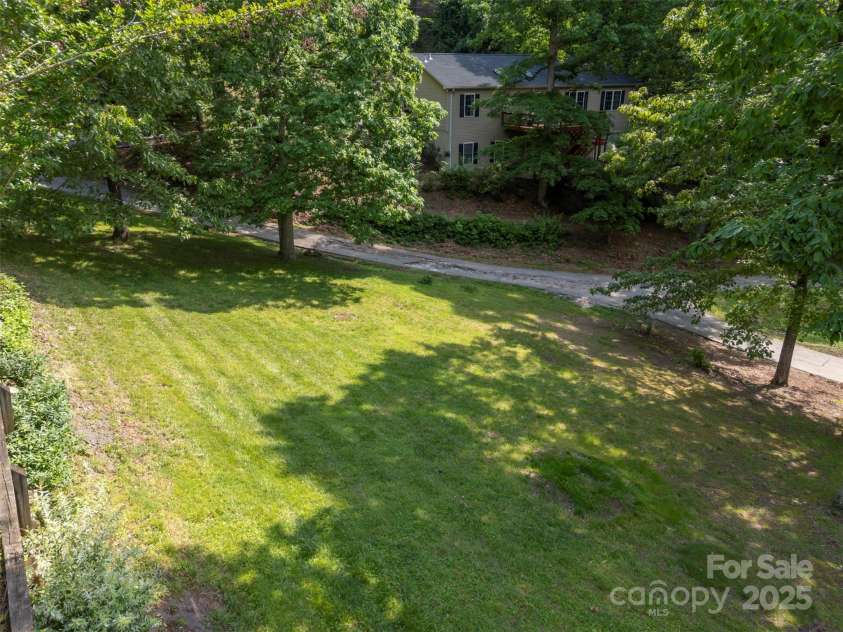 2 Candlestick Drive, Zirconia, NC 28790.  MLS# CAR4260834, YatesRealty ID 14413. 