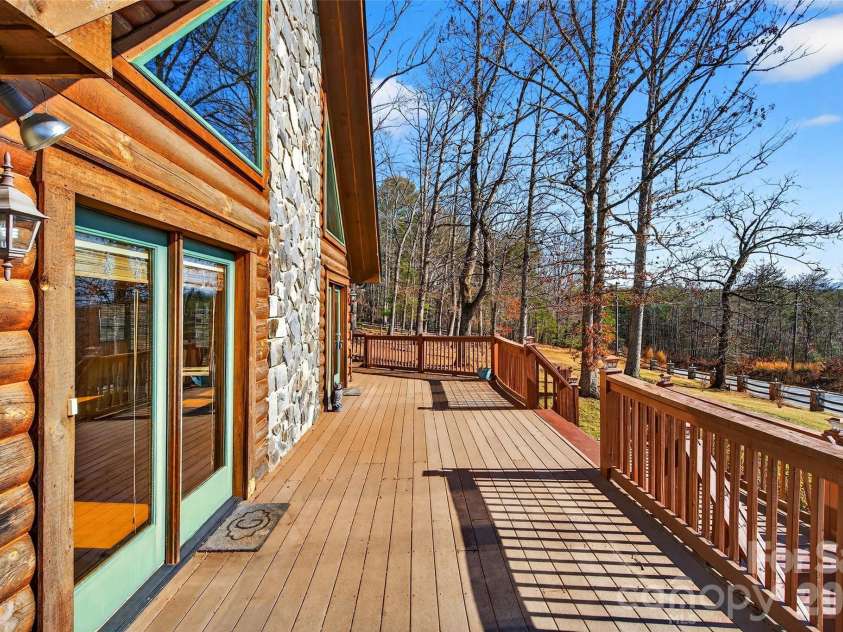 28 Outback Trail, Nebo, NC 28761.  MLS# CAR4349163, YatesRealty ID 14413. 
