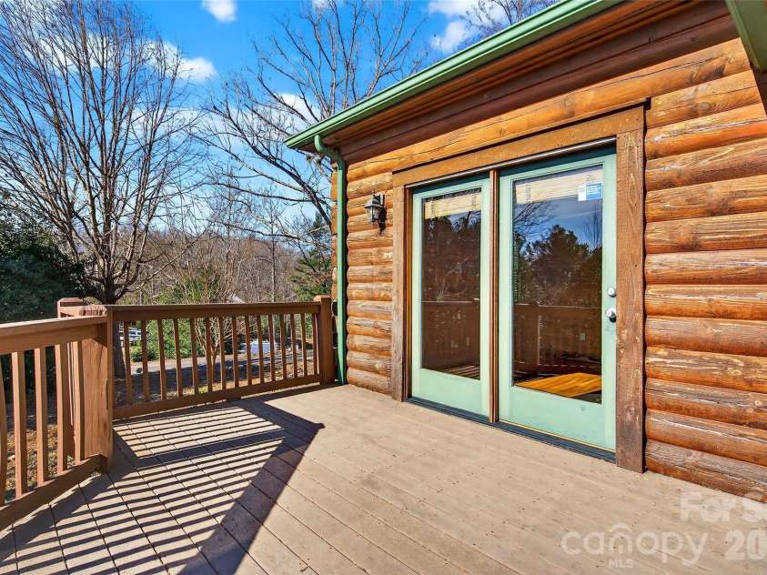 28 Outback Trail, Nebo, NC 28761.  MLS# CAR4349163, YatesRealty ID 14413. 