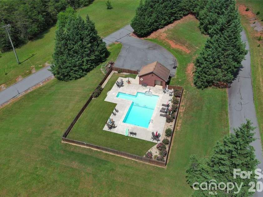 28 Outback Trail, Nebo, NC 28761.  MLS# CAR4349163, YatesRealty ID 14413. Community Pool