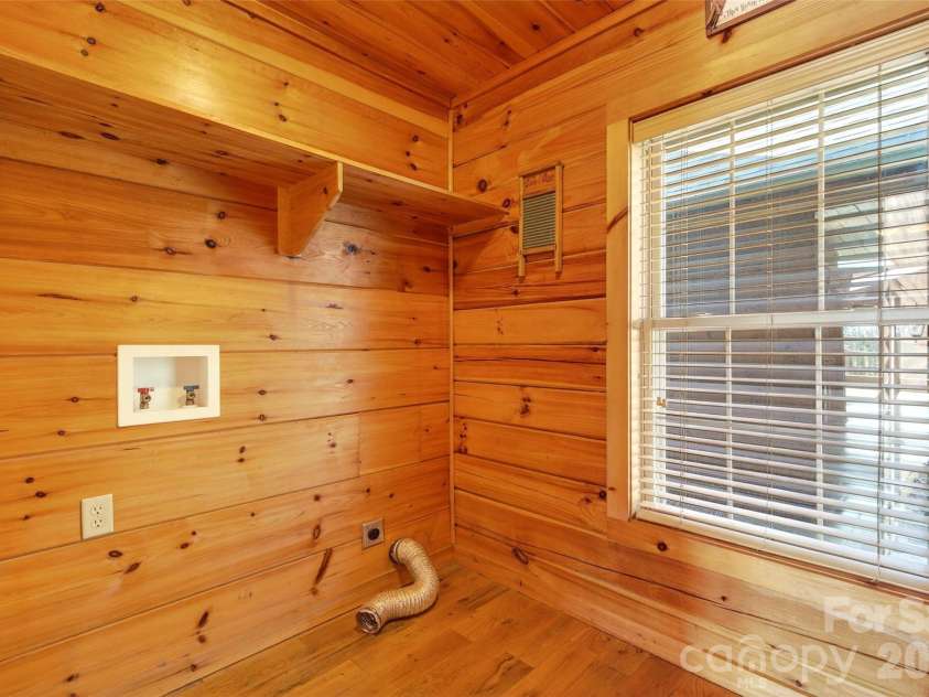 28 Outback Trail, Nebo, NC 28761.  MLS# CAR4349163, YatesRealty ID 14413. Laundry Room