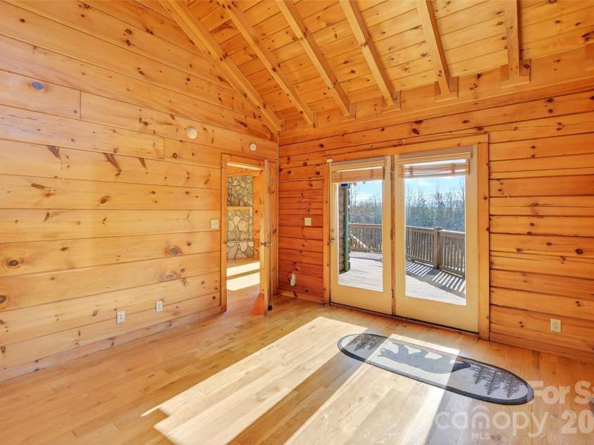 28 Outback Trail, Nebo, NC 28761.  MLS# CAR4349163, YatesRealty ID 14413. Primary Bedroom