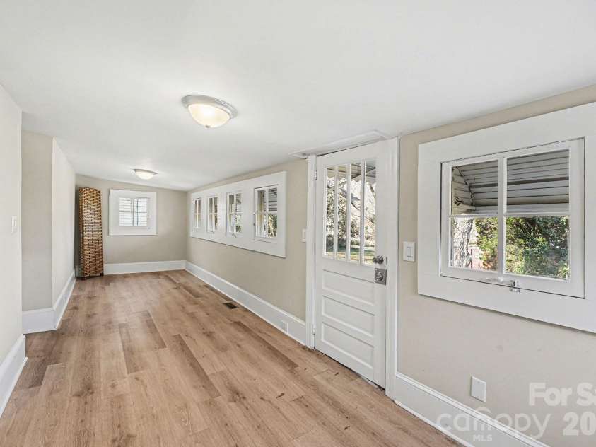 602 Carolina Avenue, Spencer, NC 28159.  MLS# CAR4336618, YatesRealty ID 14414. 