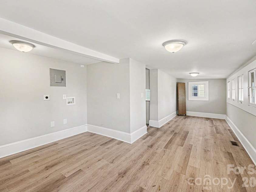 602 Carolina Avenue, Spencer, NC 28159.  MLS# CAR4336618, YatesRealty ID 14414. 